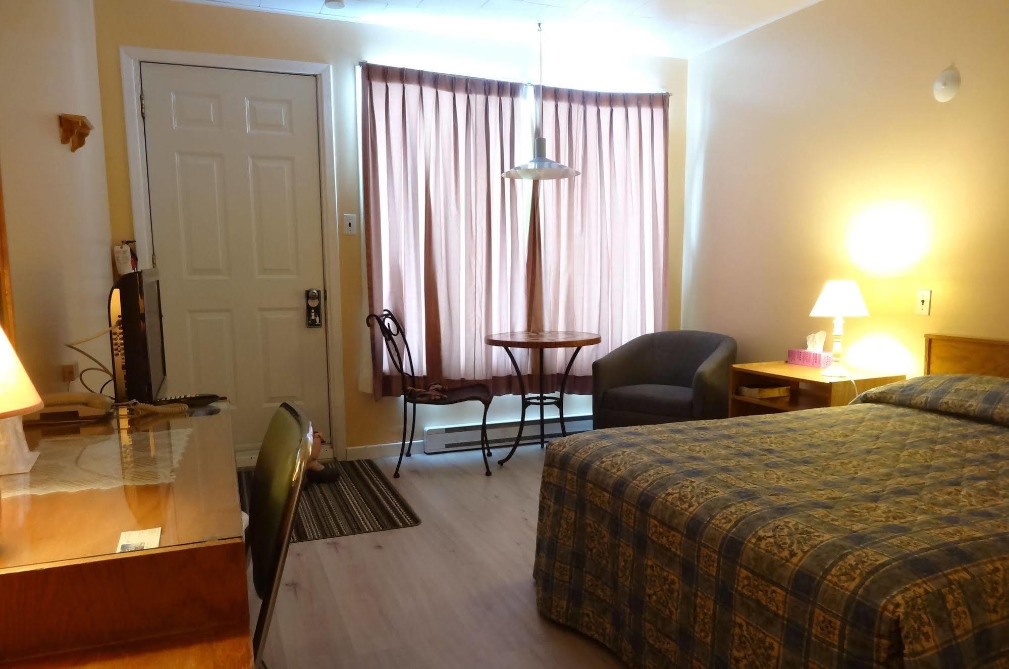 Motel Lyse Rimouski Zewnętrze zdjęcie